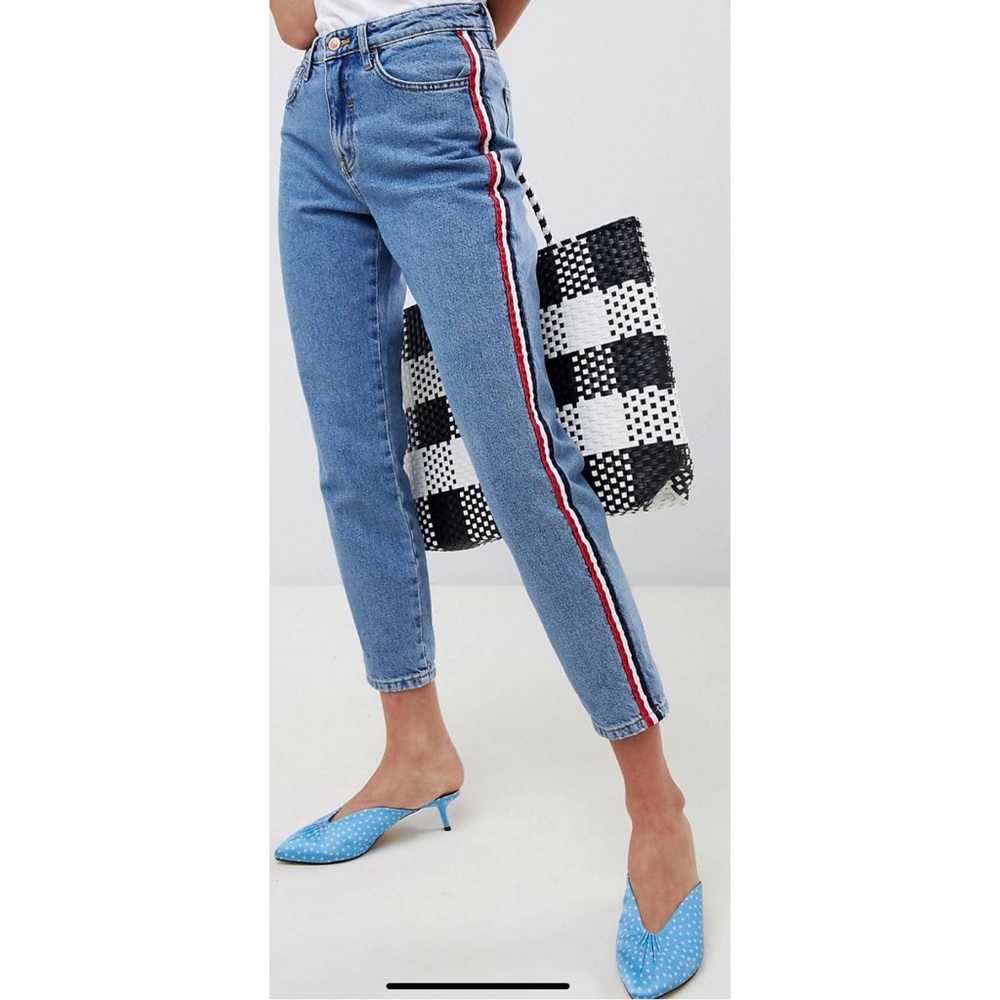 New Look Mom Jeans with side stripe